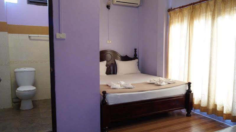 Soutjai Guesthouse & Restaurant Vang Vieng Exterior foto